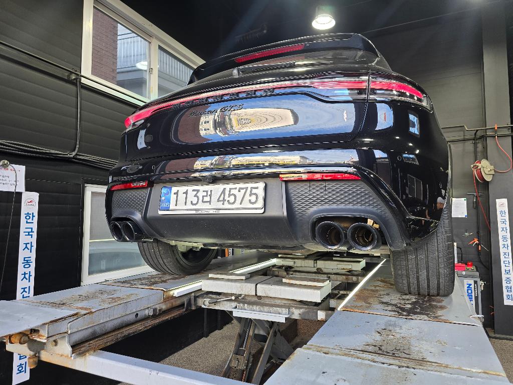 Porsche Macan 2022 — inspection photo 2
