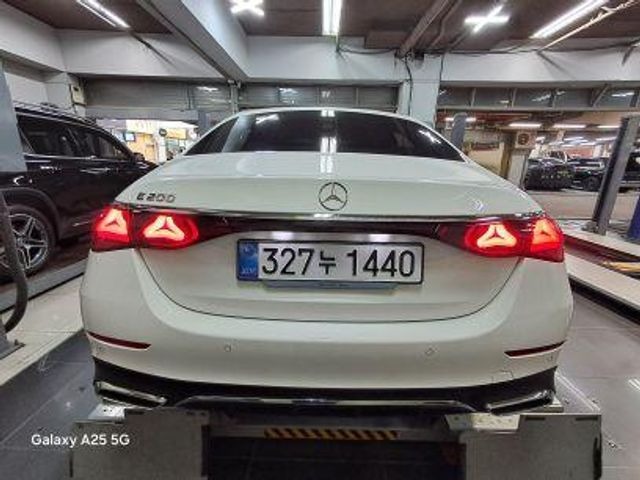 Mercedes-Benz E-Class 2026 — inspection photo 2