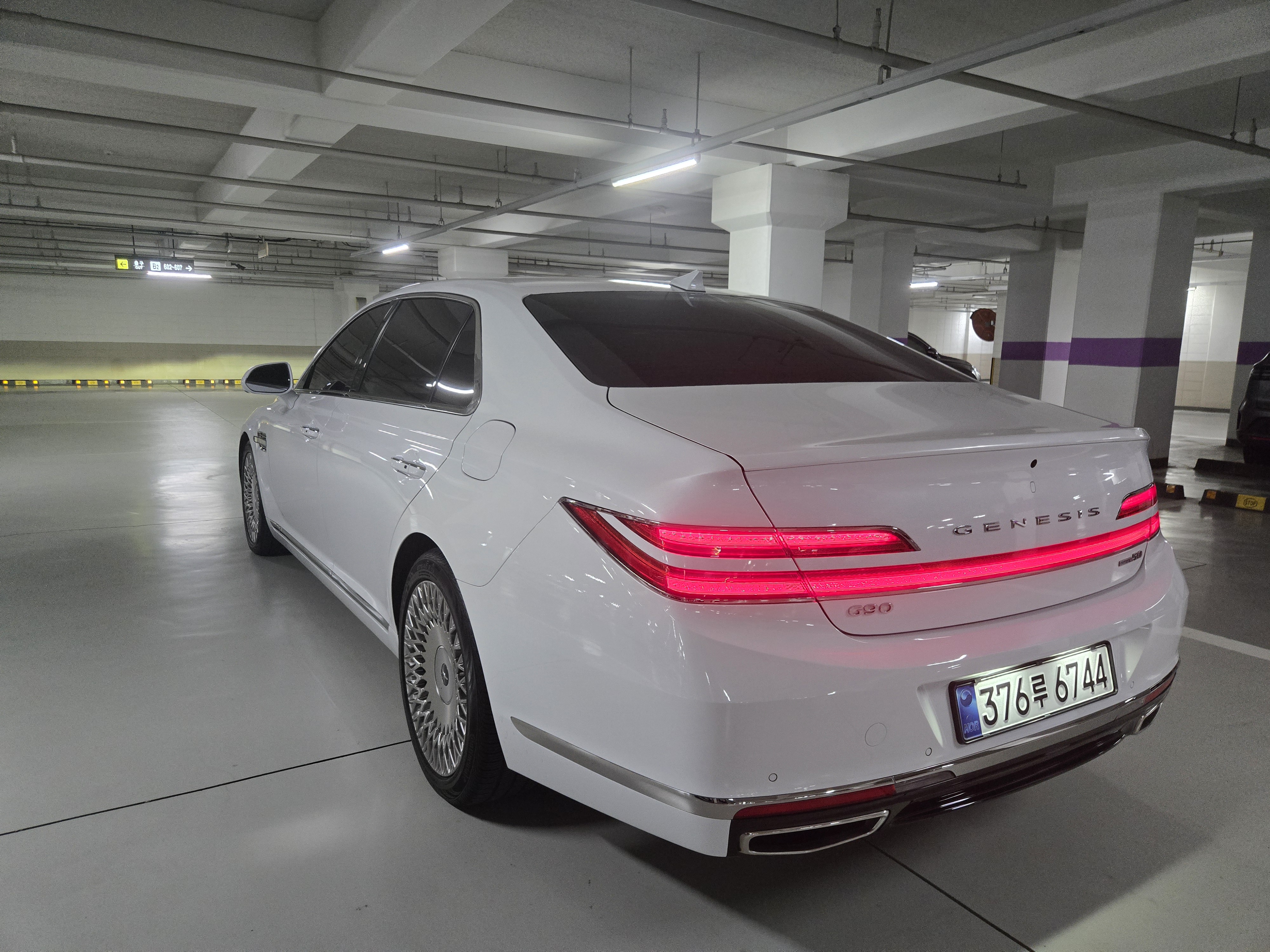 Genesis G90 2019 — inspection photo 2
