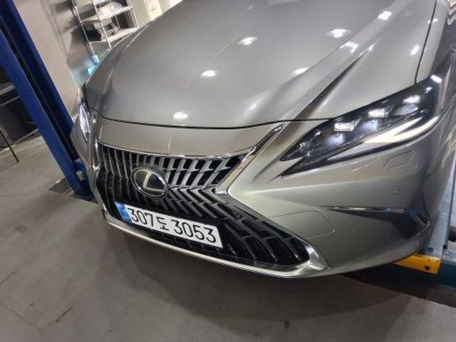 Lexus ES 2025 — inspection photo 1