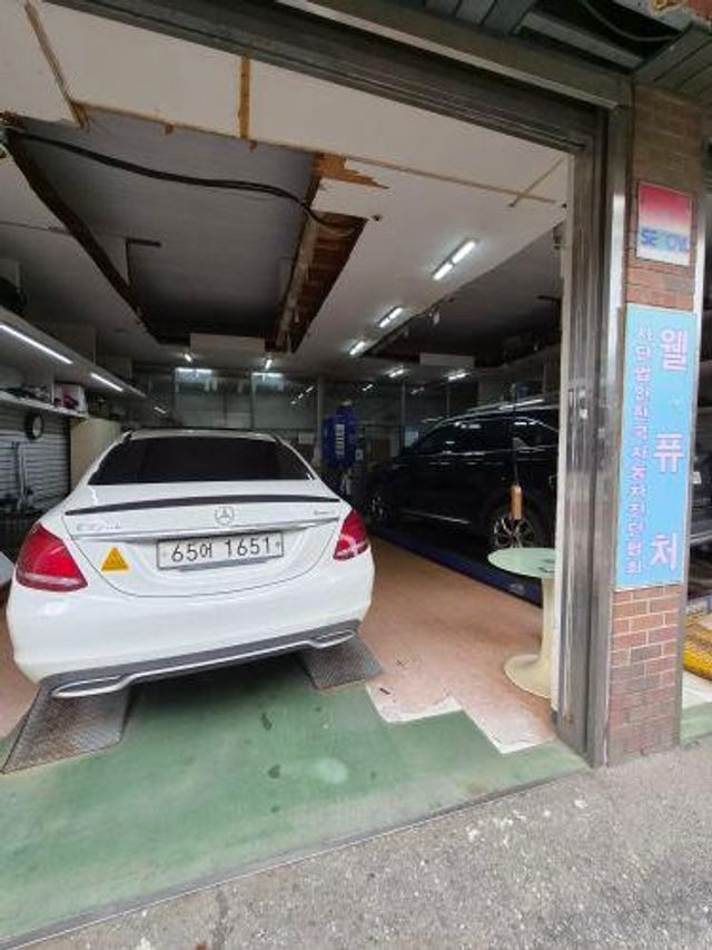 Mercedes-Benz C-Class 2018 — inspection photo 2