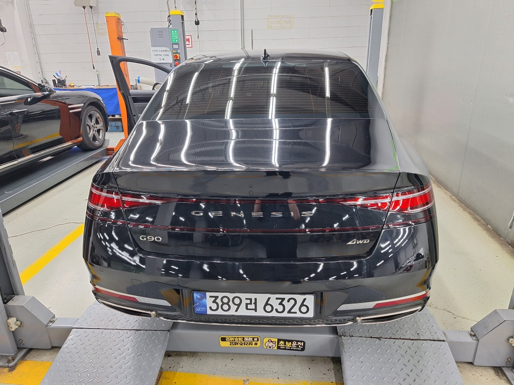 Genesis G90 2023 — inspection photo 2