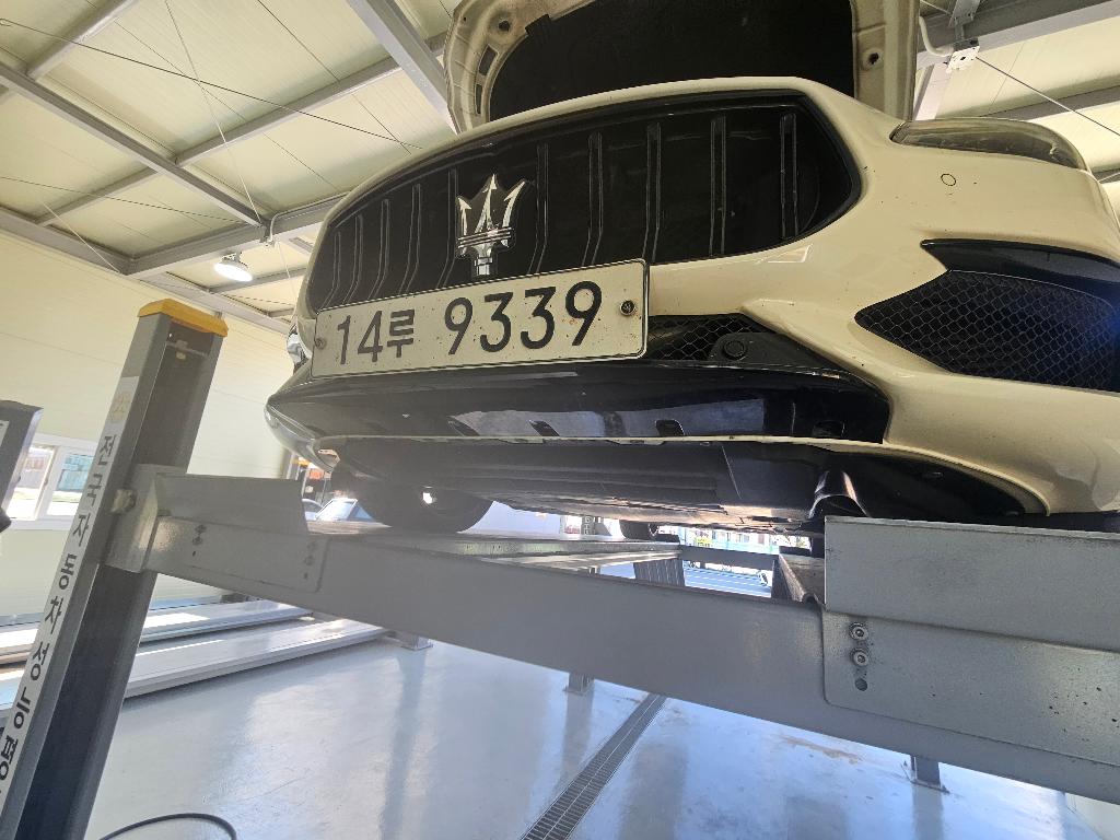 Maserati Quattroporte 2015 — inspection photo 1
