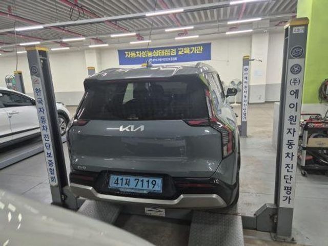 Kia EV9 2024 — inspection photo 2