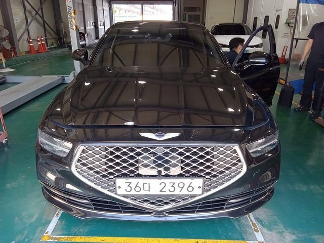 Genesis G90 2019 — inspection photo 1