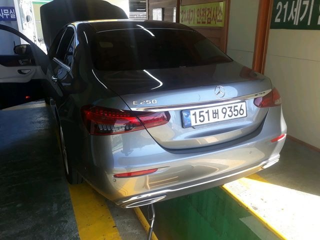 Mercedes-Benz E-Class 2021 — inspection photo 2