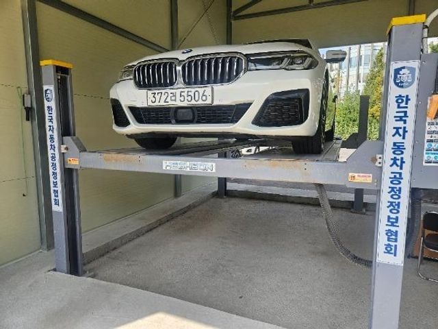 BMW 5-Series 2022 — inspection photo 1