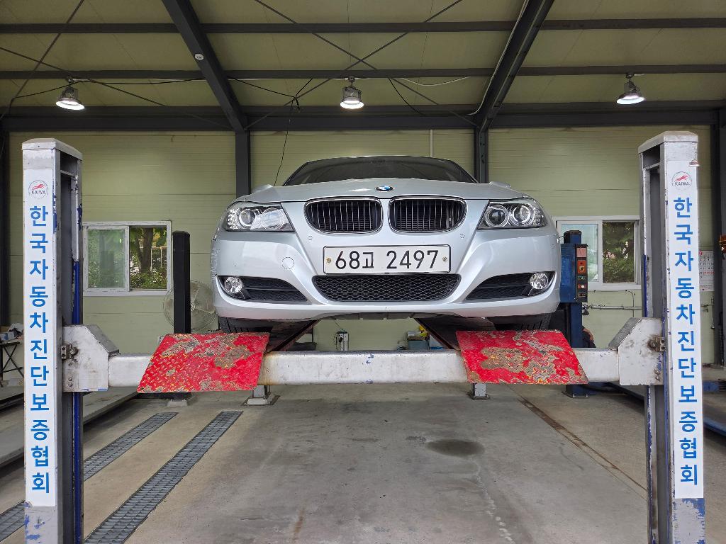 BMW 3-Series 2012 — inspection photo 1