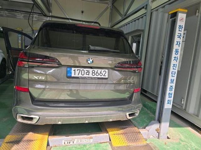 BMW X5 2026 — inspection photo 2