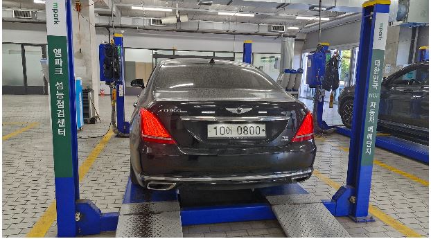 Genesis EQ900 2016 — inspection photo 2