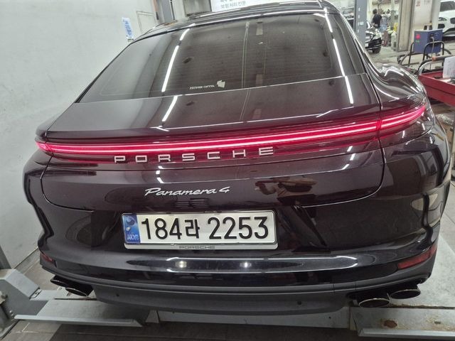 Porsche Panamera 2025 — inspection photo 2