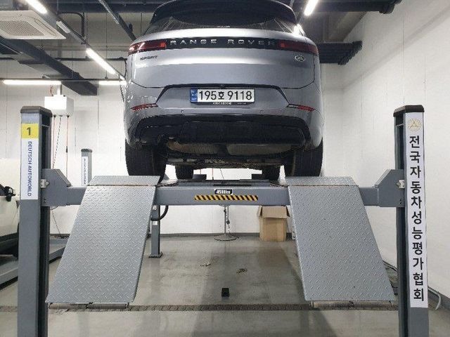 Land Rover Range Rover Sport 2023 — inspection photo 2