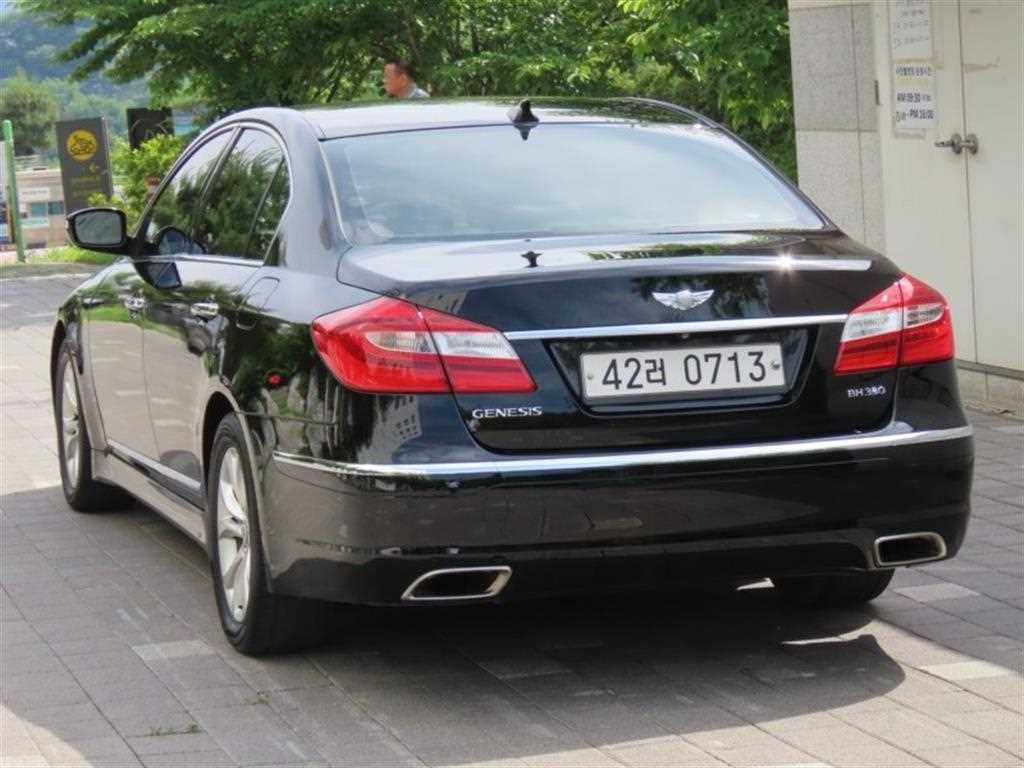 Hyundai Genesis 2013 — inspection photo 2