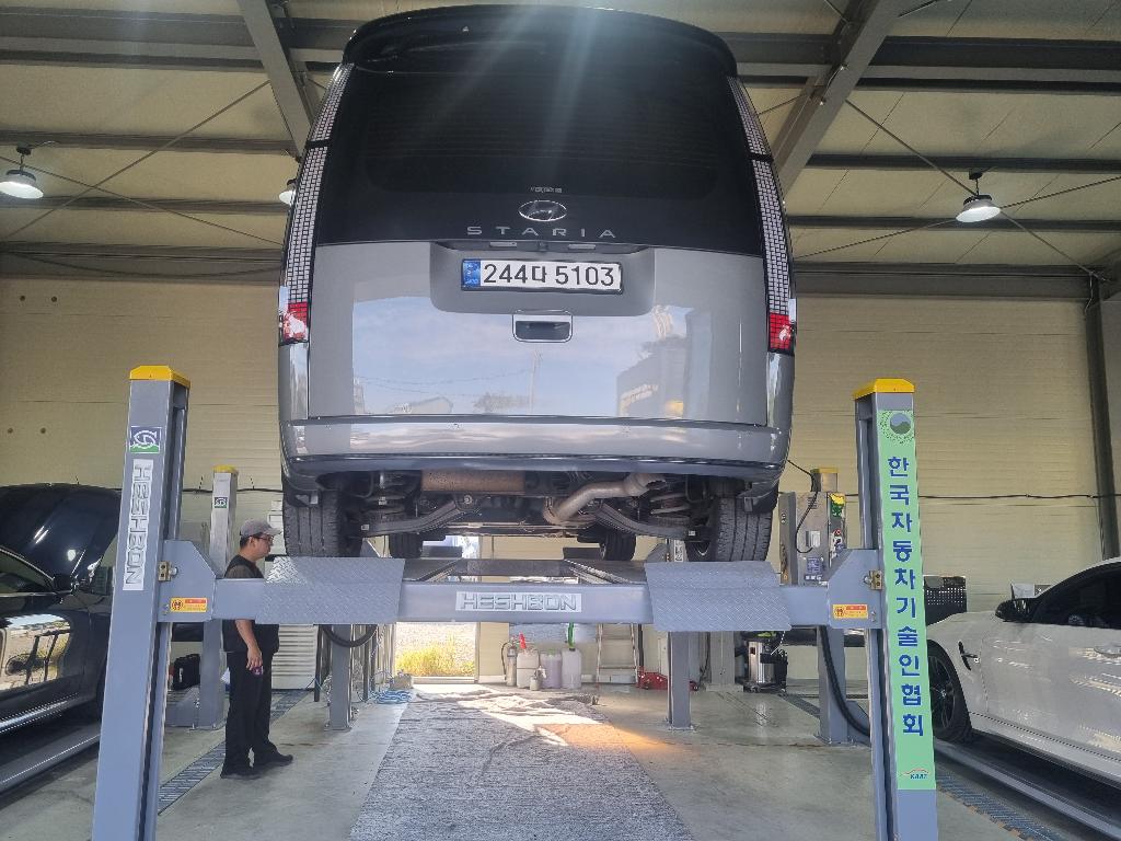 Hyundai Staria 2023 — inspection photo 2