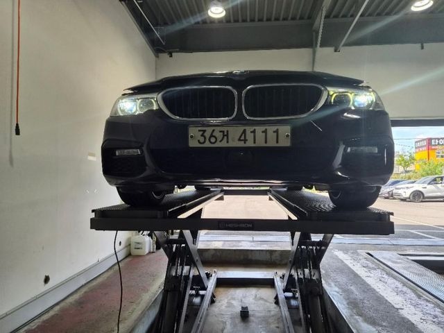 BMW 5-Series 2018 — inspection photo 1