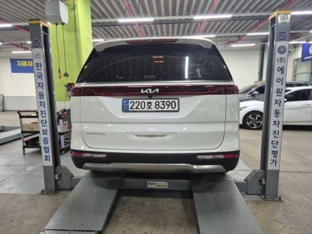 Kia Canival 2023 — inspection photo 2
