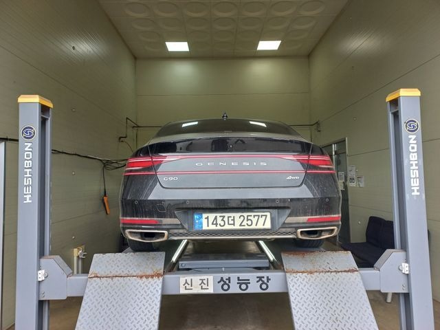 Genesis G90 2022 — inspection photo 2