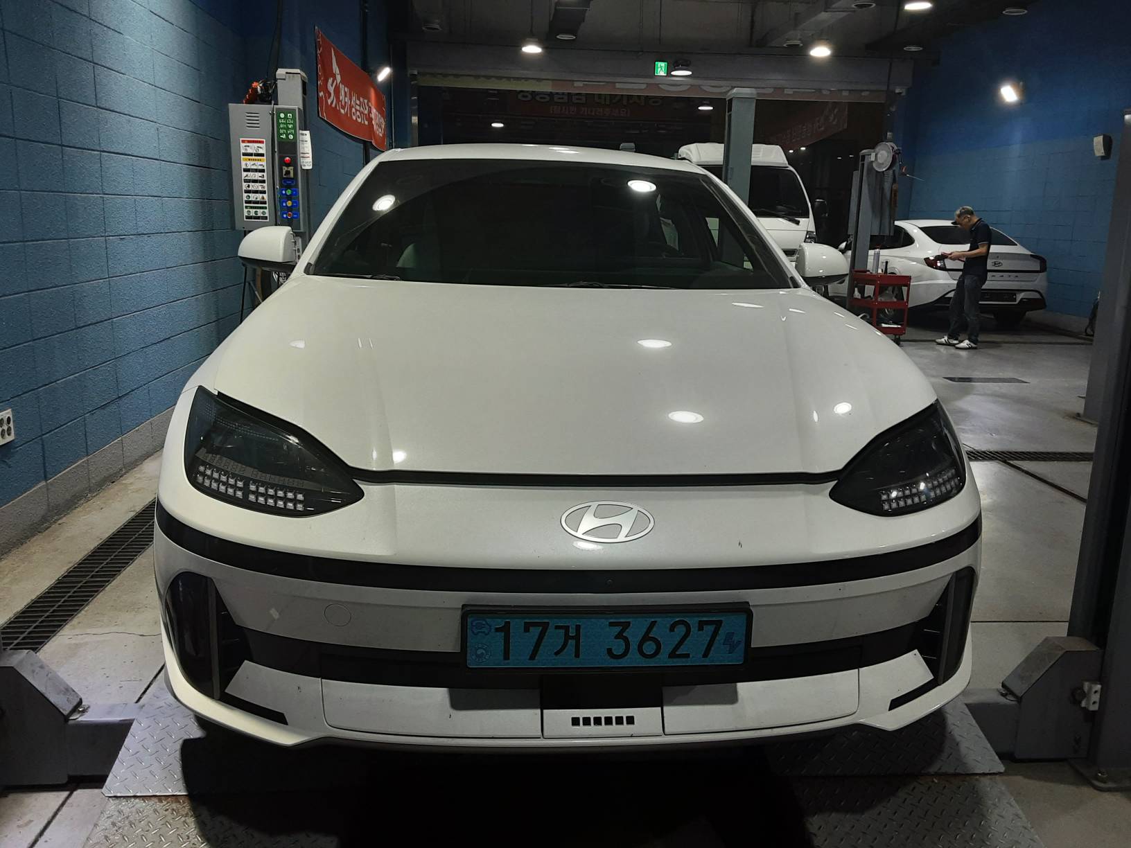Hyundai Ioniq6 2023 — inspection photo 1