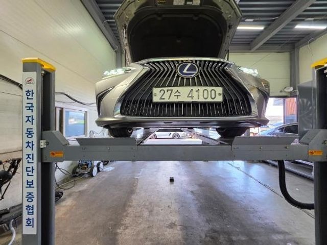 Lexus ES 2019 — inspection photo 1