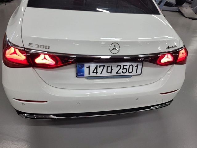 Mercedes-Benz E-Class 2024 — inspection photo 2