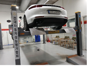 Porsche Panamera 2018 — inspection photo 2