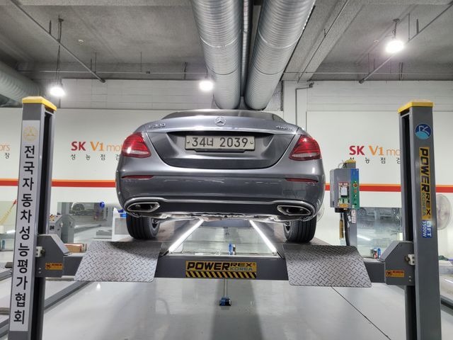 Mercedes-Benz E-Class 2017 — inspection photo 2