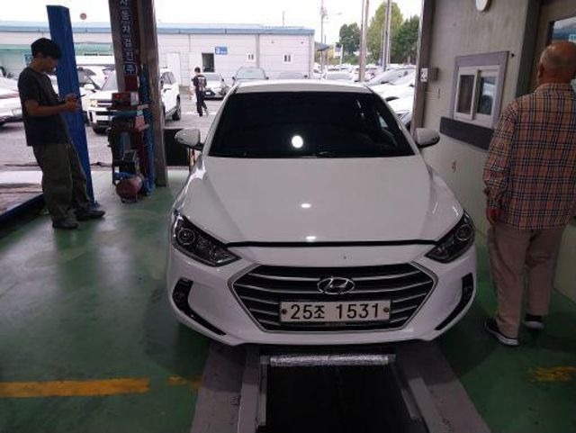 Hyundai AVANTE 2018 — inspection photo 1