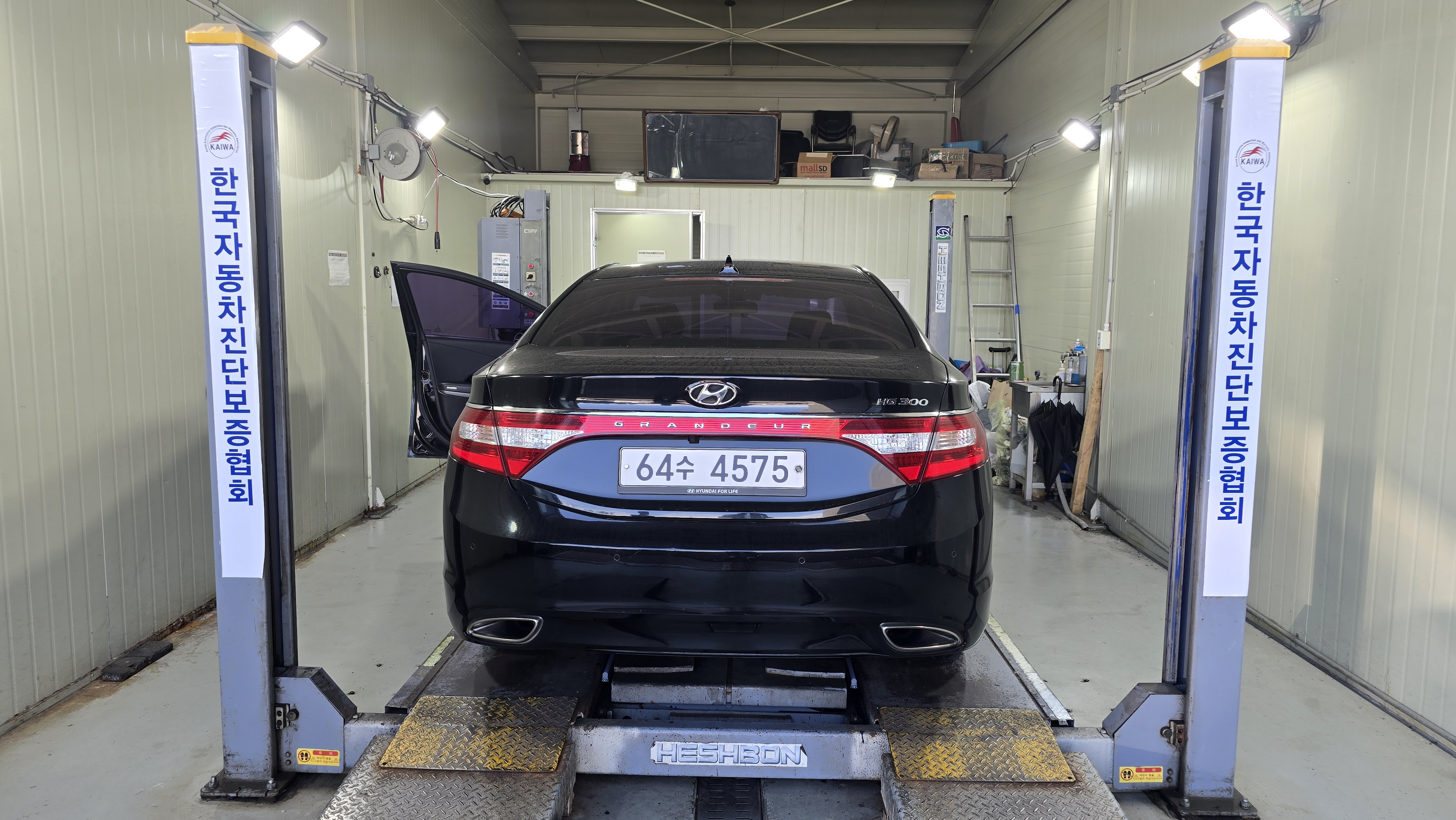 Hyundai Grandeur 2012 — inspection photo 2