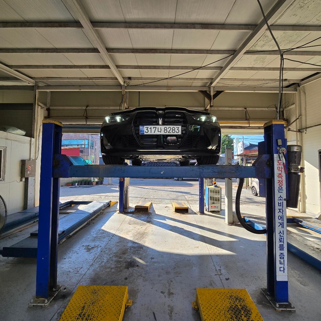 BMW M4 2026 — inspection photo 1
