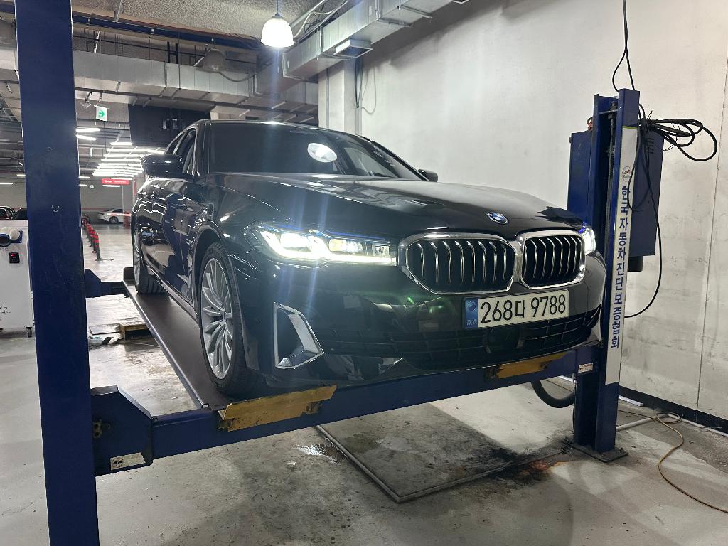 BMW 5-Series 2023 — inspection photo 1