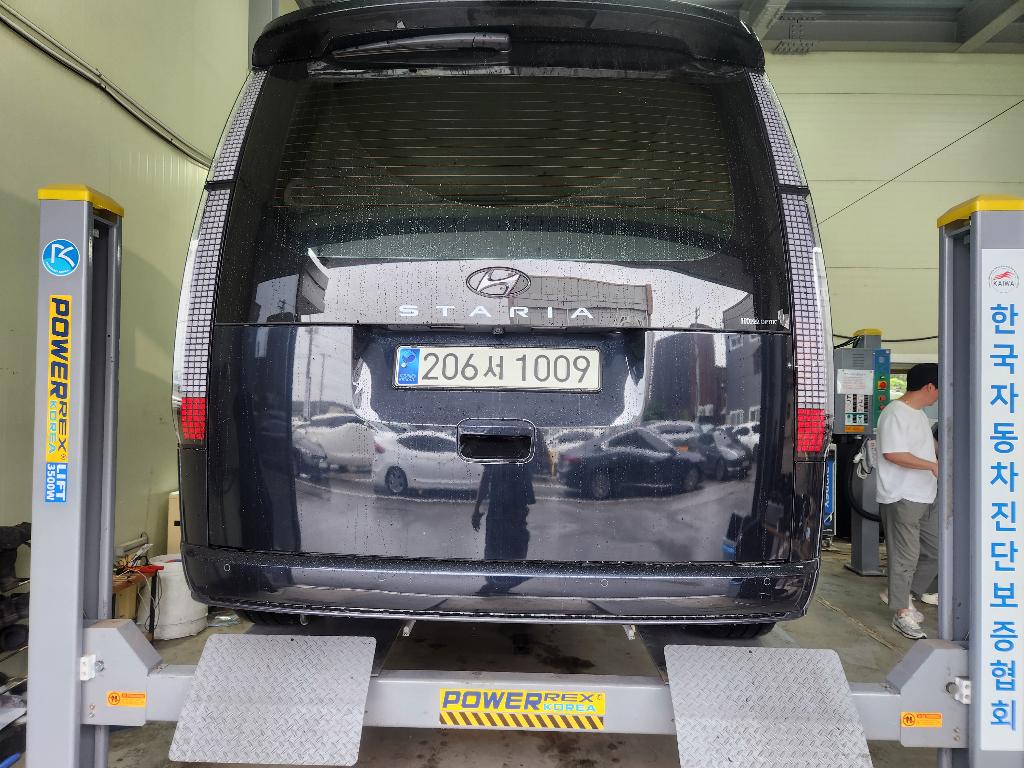 Hyundai Staria 2024 — inspection photo 2
