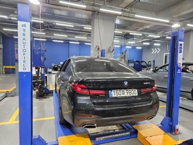 BMW 5-Series 2023 — inspection photo 2