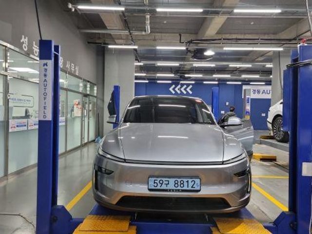 Tesla Model Y 2025 — inspection photo 1