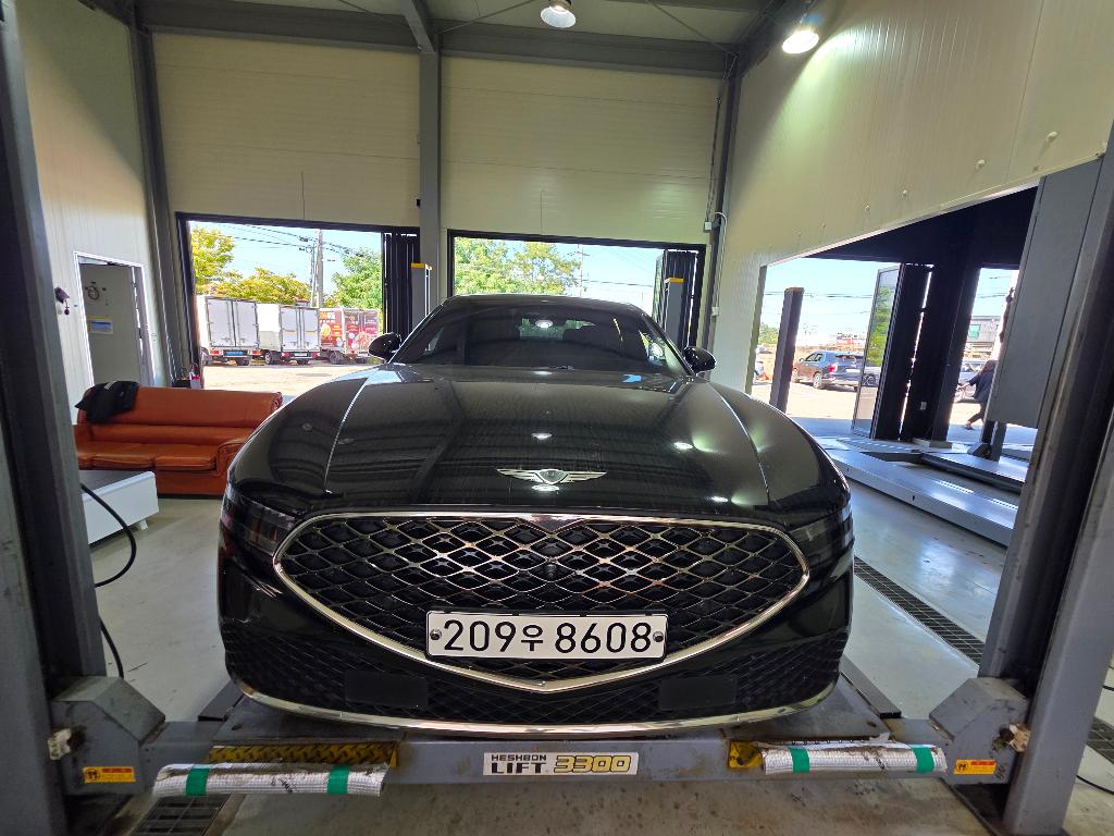 Genesis G90 2022 — inspection photo 1
