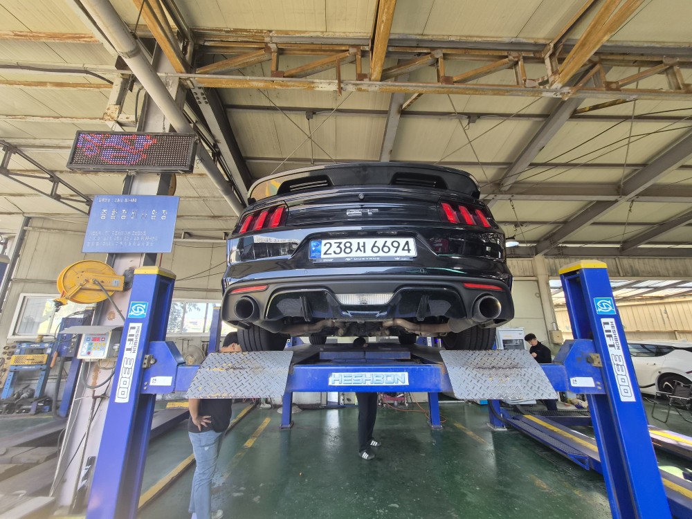 Ford Mustang 2017 — inspection photo 2