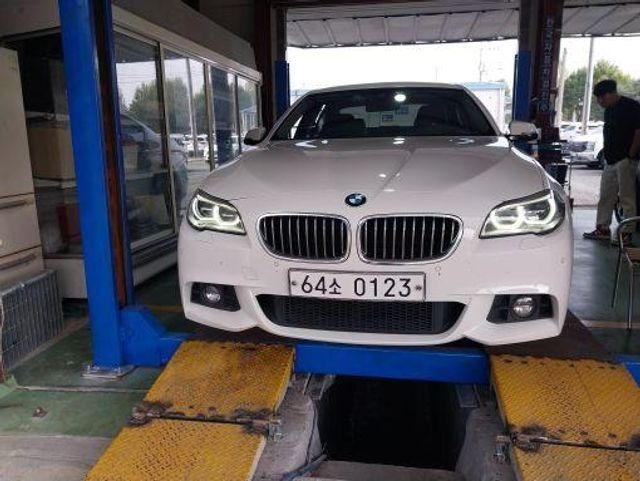 BMW 5-Series 2016 — inspection photo 1