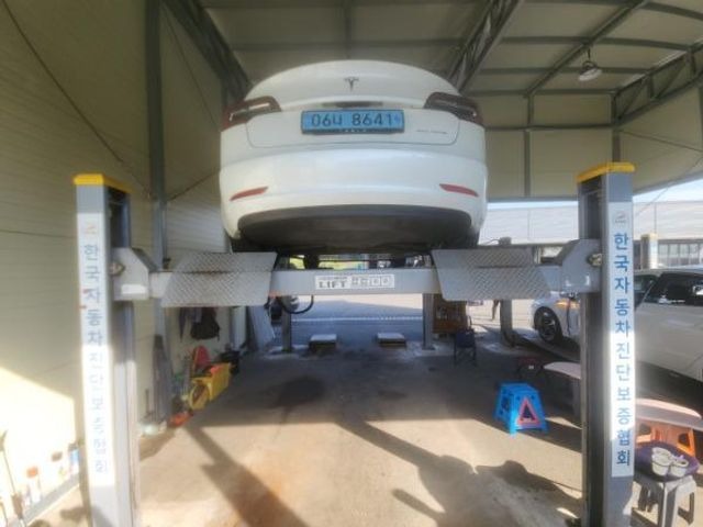 Tesla Model 3 2021 — inspection photo 2