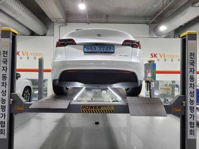 Tesla Model Y 2022 — inspection photo 2