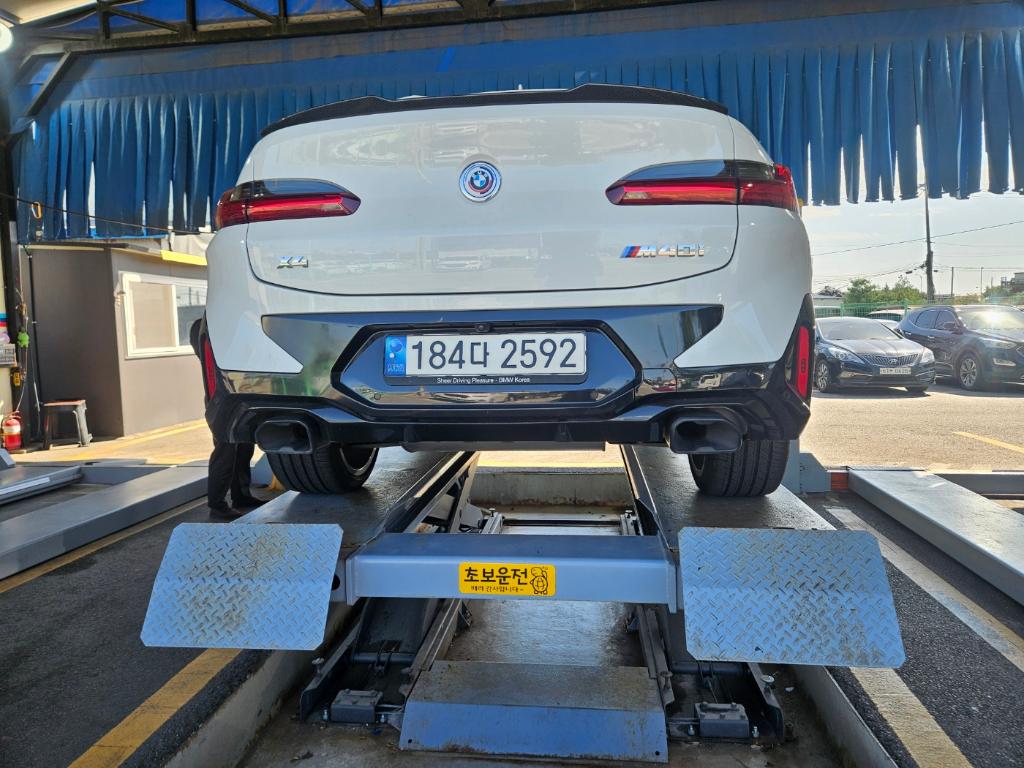 BMW X4 2023 — inspection photo 2