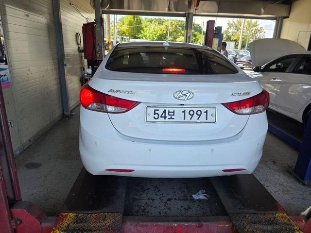 Hyundai AVANTE 2011 — inspection photo 2