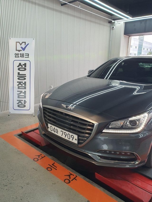 Genesis G80 2018 — inspection photo 1
