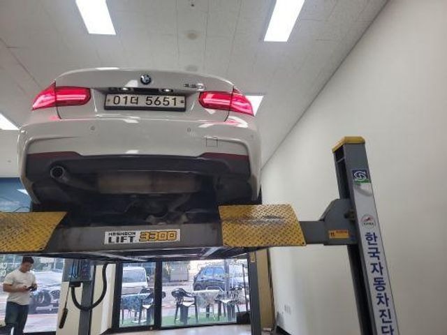 BMW 3-Series 2017 — inspection photo 2
