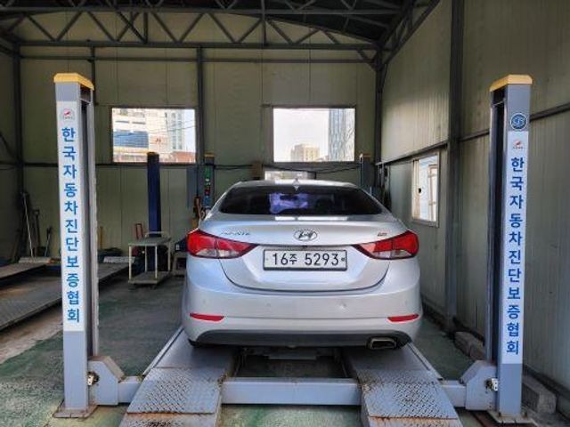 Hyundai AVANTE 2014 — inspection photo 2