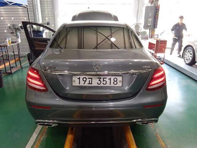 Mercedes-Benz E-Class 2017 — inspection photo 2