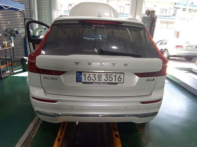 Volvo XC60 2023 — inspection photo 2