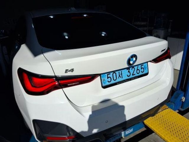 BMW i4 2022 — inspection photo 2