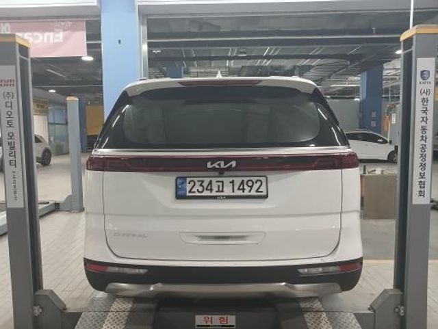 Kia Canival 2023 — inspection photo 2