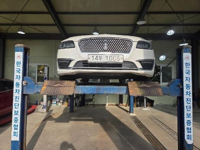 Lincoln MKZ 2018 — inspection photo 1