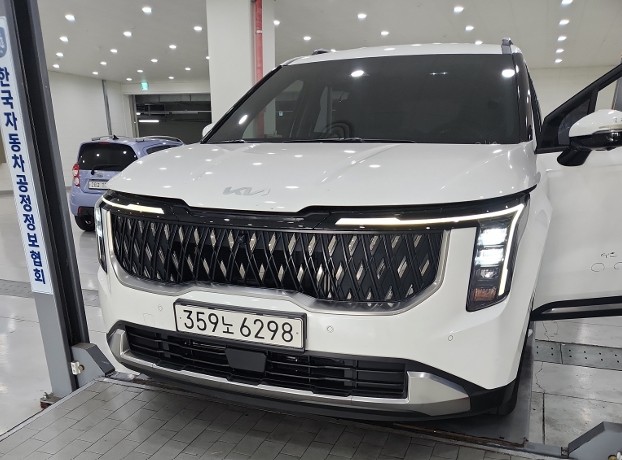 Kia Canival 2025 — inspection photo 1
