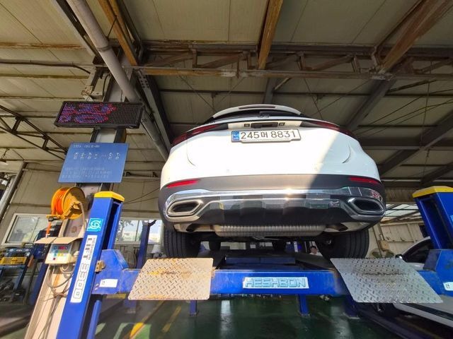Mercedes-Benz GLC-Class 2025 — inspection photo 2